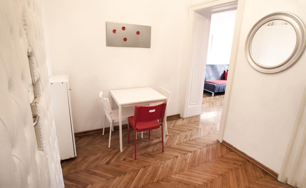 Bridge Apartment Belgrad Oda fotoğraf