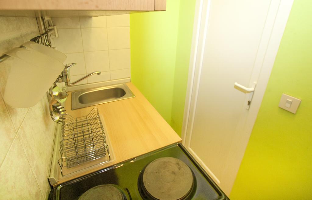 Bridge Apartment Belgrad Oda fotoğraf